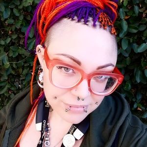 Meet your Posher, Tami